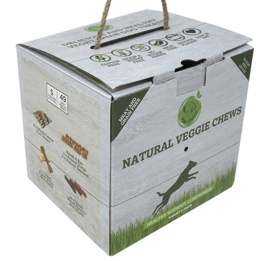 Closed varity Box of MaksPacth veggie dog treats